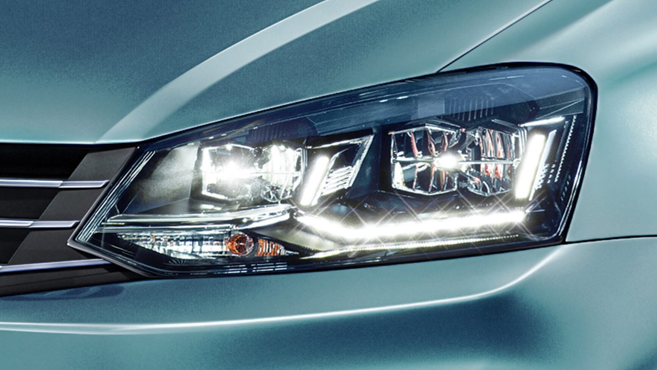 Какие передние фары. Фары VW Polo 2019 led. Led фары Фольксваген поло седан 2019. Светодиодные фары поло седан 2019. Led фары на поло седан 2019.